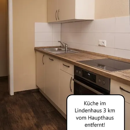 Lindenhaus Scharfe Kurve Rosenow (Mecklenburg-Vorpommern)