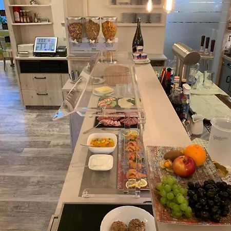 Lindenhaus Scharfe Kurve Otel