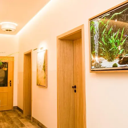 Lindenhaus Scharfe Kurve * Rosenow (Mecklenburg-Vorpommern)