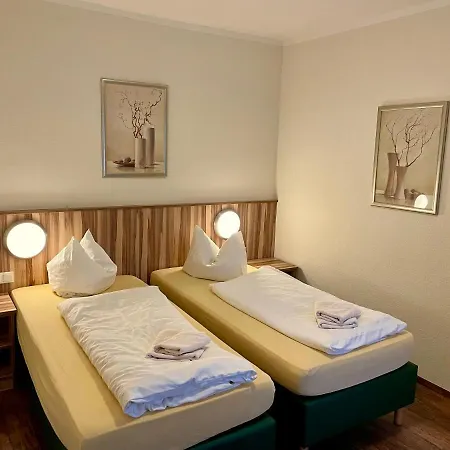 Lindenhaus Scharfe Kurve Rosenow (Mecklenburg-Vorpommern)