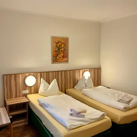 Lindenhaus Scharfe Kurve