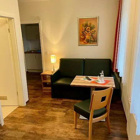 Lindenhaus Scharfe Kurve Hotel *