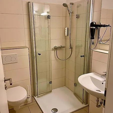 Lindenhaus Scharfe Kurve Hotel