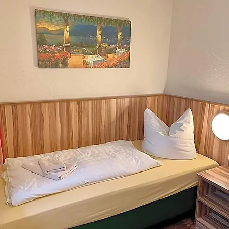 Lindenhaus Scharfe Kurve Hotel *
