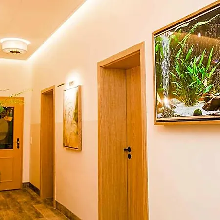Hotel Lindenhaus Scharfe Kurve *