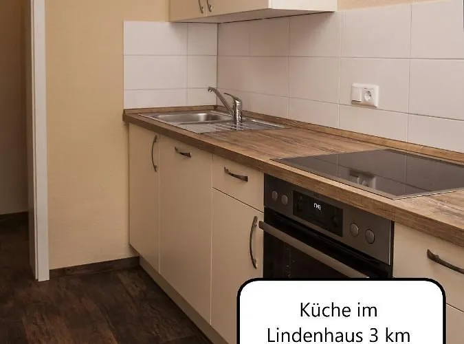 Lindenhaus Scharfe Kurve Rosenow