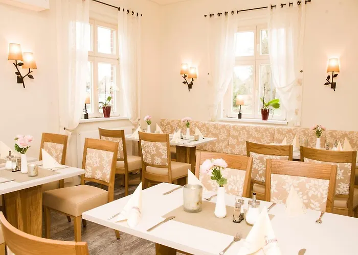 Lindenhaus Scharfe Kurve * Rosenow