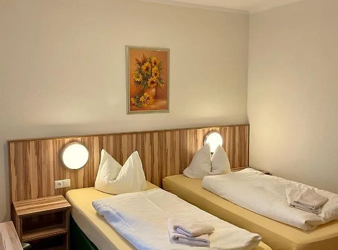 Lindenhaus Scharfe Kurve