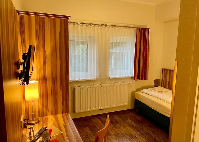 Lindenhaus Scharfe Kurve * Rosenow