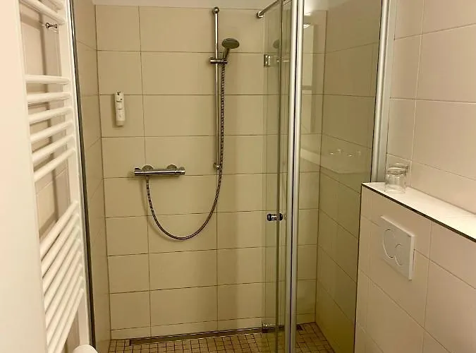 Lindenhaus Scharfe Kurve Rosenow