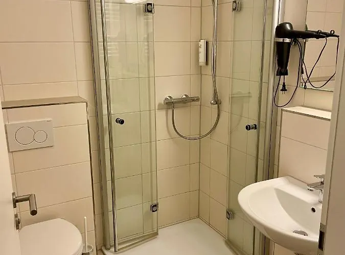 Lindenhaus Scharfe Kurve